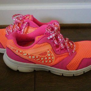Orange,White and Pink Nike Tennis Shoes *Size 7*